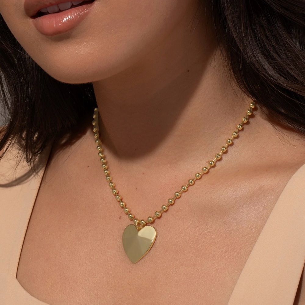 NEW Uncommon James Gold Romance Heart Necklace